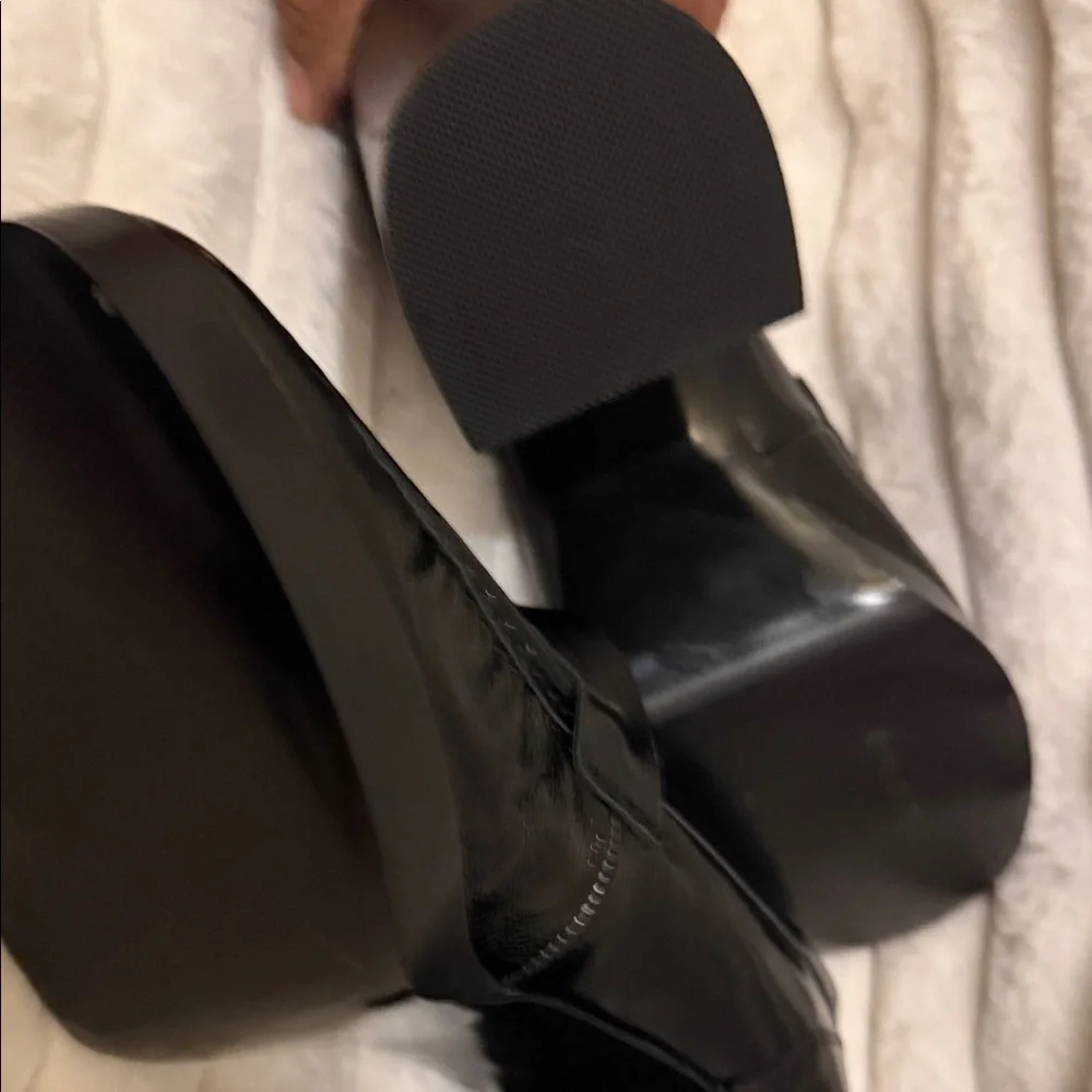 Steve Madden Shiny Black Loafers